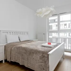 Rozłogi Sunny Apartament Warszawa